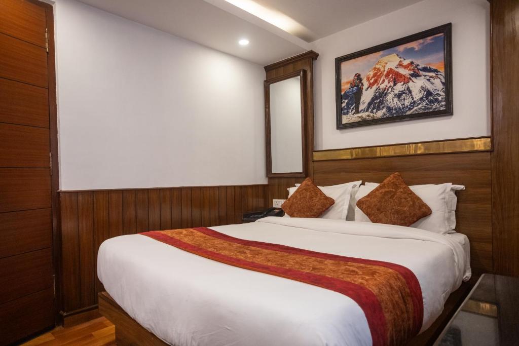 Deluxe Single Room